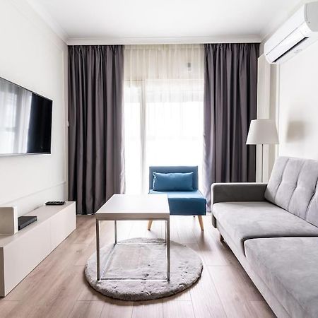 Chic & Luxury Apartment By Mennica Residence Варшава Екстериор снимка